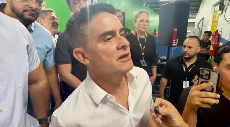 Ao contrário de seus opositores, David Almeida garante transição sem perseguições na Prefeitura