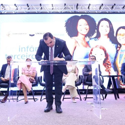 Escola do Legislativo pede ao Conselho Estadual de Educação autorização para ofertar cursos de pós-graduação