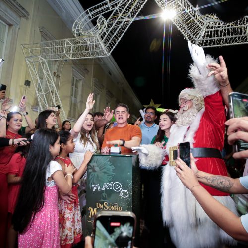 Prefeito abre temporada natalina e reforça compromisso com o desenvolvimento de Manaus