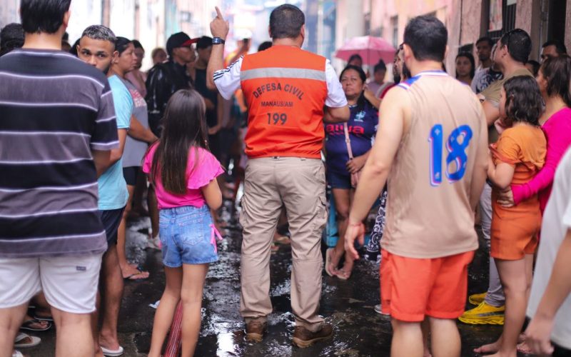 Incêndio em São Jorge atingiu 30 residências e desabrigou 58 famílias, com um ferido