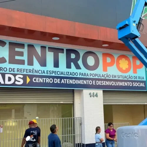 Prefeito David Almeida vistoria obras do Centro Pop, Casa de Passagem e CADS no Centro de Manaus