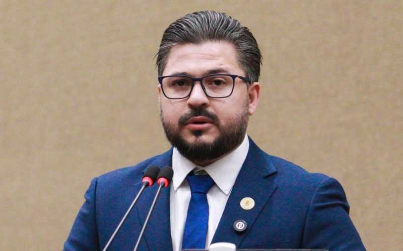 Amauri Gomes assume vaga na câmara e reforça a pauta animal na CMM