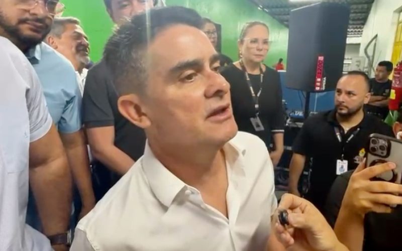 Ao contrário de seus opositores, David Almeida garante transição sem perseguições na Prefeitura