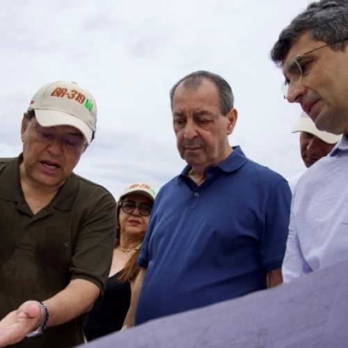 Omar Aziz e Eduardo Braga lideram caravana pela BR-319 para mostrar realidade da rodovia