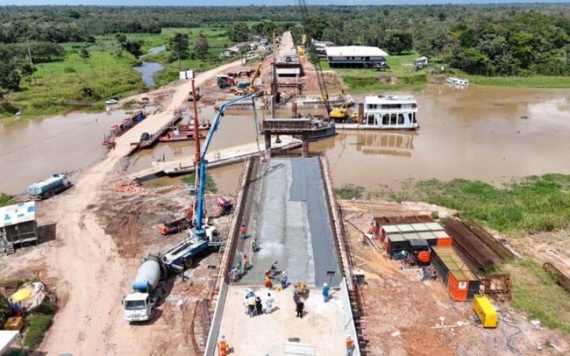 Ponte do Autaz Mirim chega a 80% e deve liberar tráfego definitivo na BR-319 em março