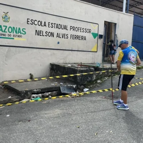 Moradores da Betânia, denunciam risco de desabamento em calçada