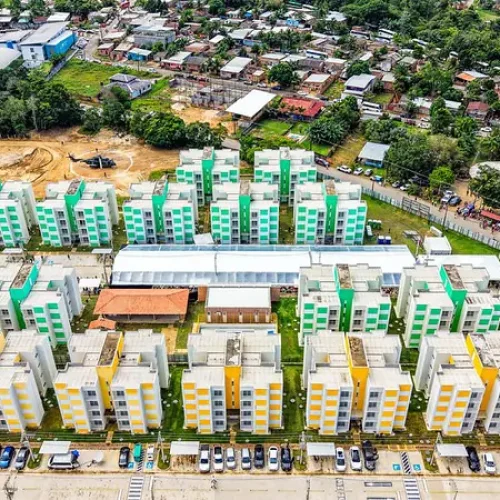 Prefeito Renato Junior e presidente Lula entregam 576 moradias semimobiliadas do residencial Morar Melhor no Parque das Tribos