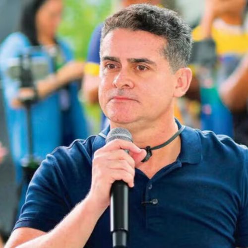 David prepara saída e lança pré-candidatura