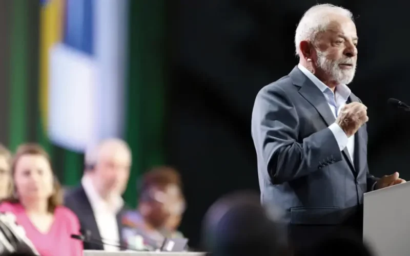 ‘É momento de impor nova derrota aos negacionistas’, diz Lula na abertura da COP 30