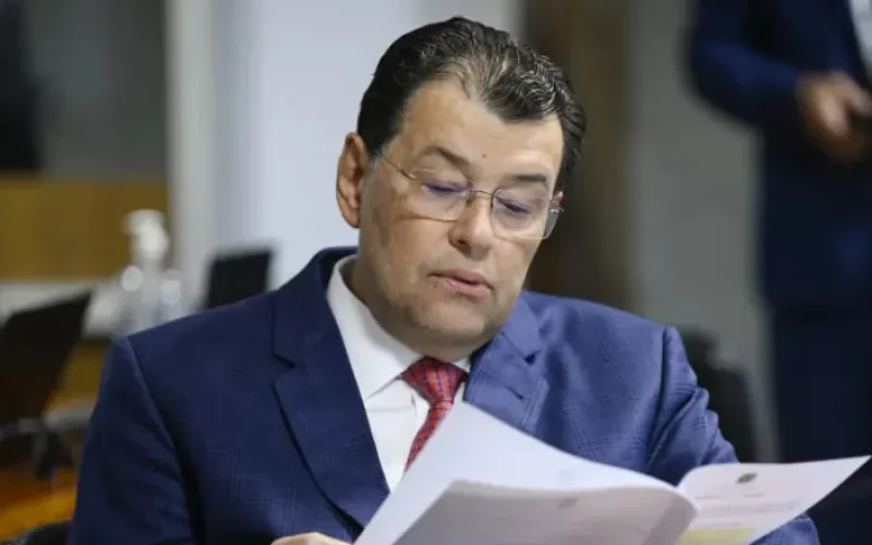 Projeto de Braga quer direcionar verba do FGTS para levar água e esgoto às regiões mais pobres do Brasil