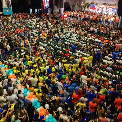 AVANTE REÚNE 12 MIL PESSOAS E TRANSFORMA LANÇAMENTO DE AUGUSTO CURY NA MAIOR MOBILIZAÇÃO POLÍTICA DA PRÉ-CAMPANHA NO AMAZONAS