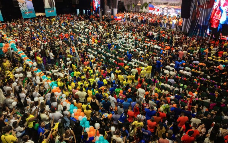 AVANTE REÚNE 12 MIL PESSOAS E TRANSFORMA LANÇAMENTO DE AUGUSTO CURY NA MAIOR MOBILIZAÇÃO POLÍTICA DA PRÉ-CAMPANHA NO AMAZONAS
