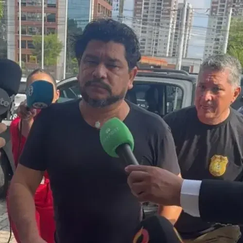 Prisões de Rosinaldo Bual e chefe de gabinete são mantidas após audiência de custódia em Manaus