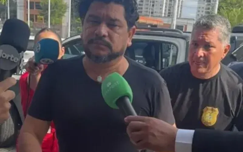 Prisões de Rosinaldo Bual e chefe de gabinete são mantidas após audiência de custódia em Manaus