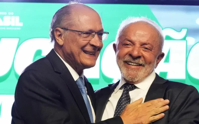 Alckmin é confirmado vice na campanha de Lula à reeleição