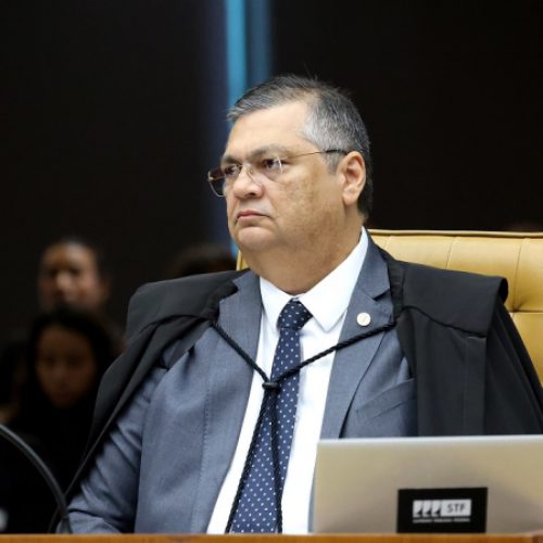 Dino manda PF investigar quem fez emendas para desmatamento